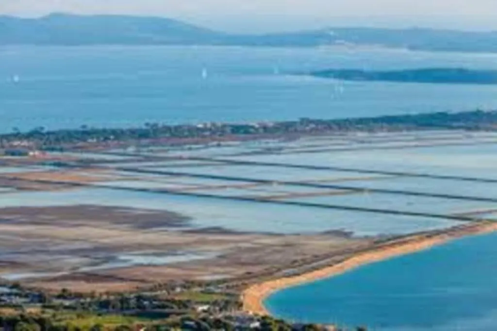 La Tour Fondue Appartement Vue Mer Grand T2 Face A Porquerolles Drap Serviette Non Fournis Hyeres